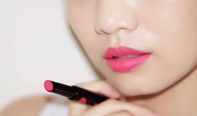 苏炳添9秒83破纪录完整版(2018苏炳添100米破纪录)