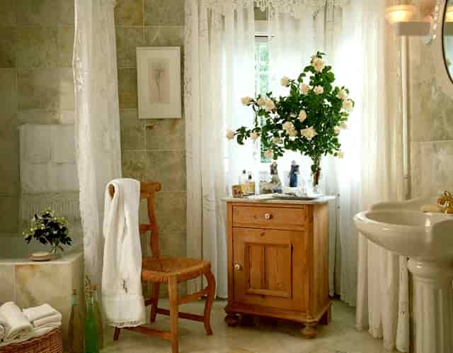 热火凑不齐8人出赛大名单 今天对阵绿军被推迟